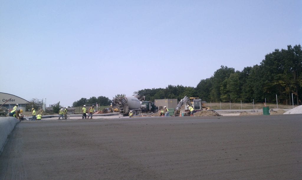 Concrete contractor Dayton, Toledo, Cleveland, Columbus Ohio, Pennsylvania, West Virginia we can save you time and money with our newest technology laser screed and riding power trowels.