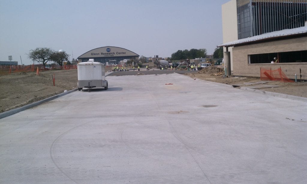 Concrete contractor Dayton, Toledo, Cleveland, Columbus Ohio, Pennsylvania, West Virginia we can save you time and money with our newest technology laser screed and riding power trowels.